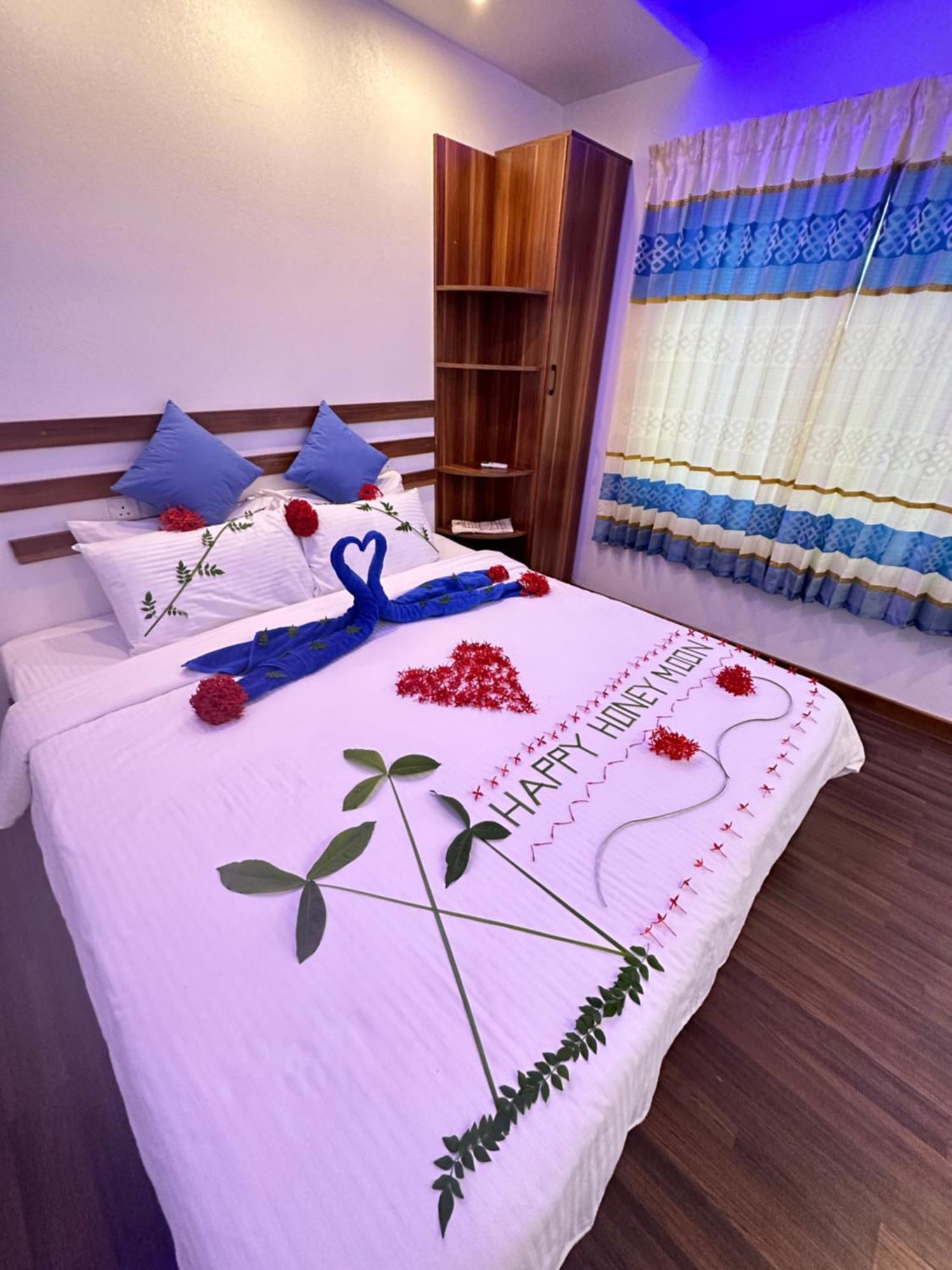 Hudhuvelimaldives Hotell Omadhoo Eksteriør bilde